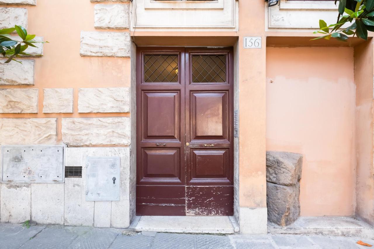 Lovely And Modern Flat Near The Colosseum Рим Екстериор снимка